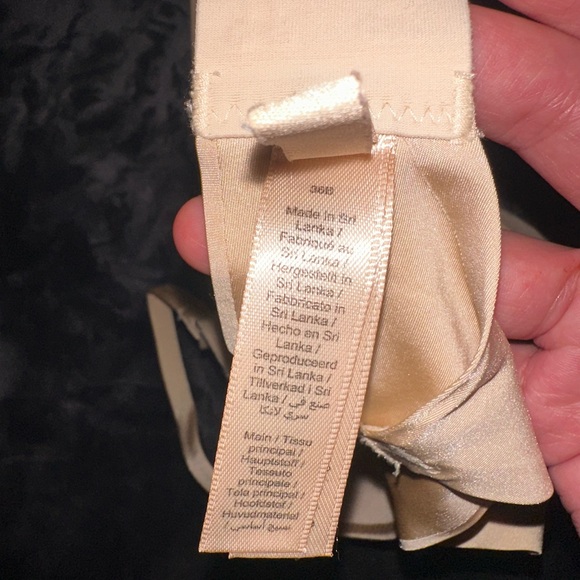 Skims Beige Women's push up Bra - Picture 2 of 2